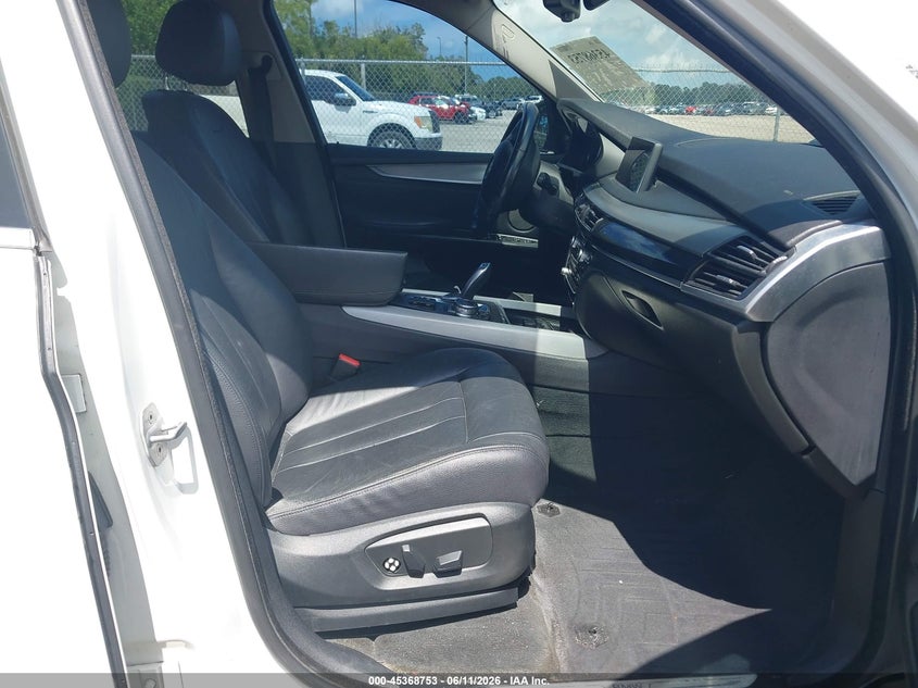 2015 BMW X5 VIN 5UXKS4C53F0N06544 IAAI salvage auction — NORMAL WEAR, Clear (Florida), sold $4,550 on 2026-07-29 (photo 5)