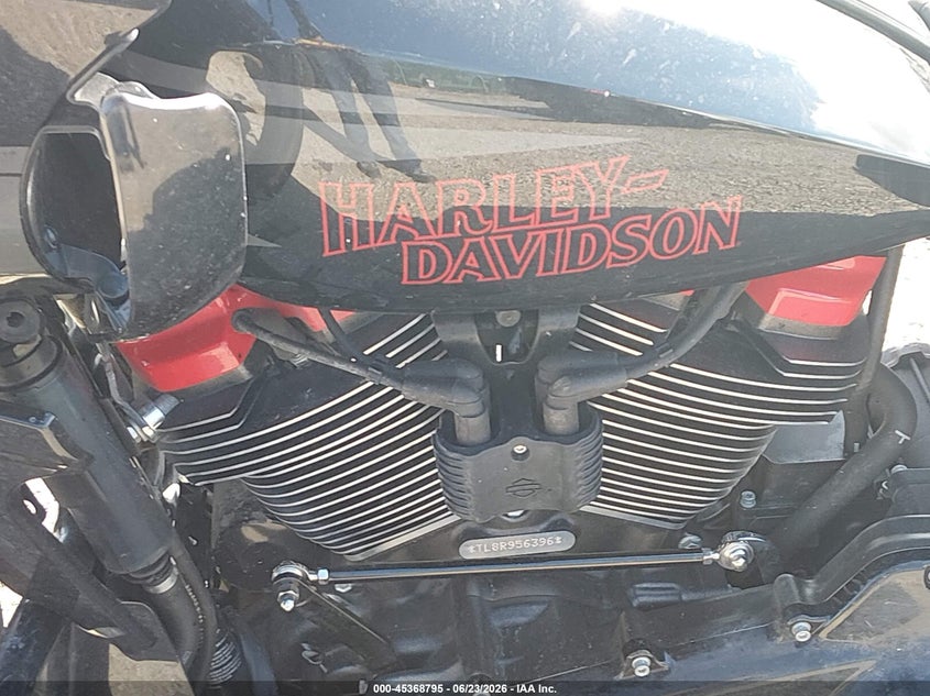 2024 Harley-davidson VIN 1HD1TL814RB956396 IAAI salvage auction — FRONT END, Salvage (Kentucky), sold $22,800 on 2026-07-14 (photo 8)