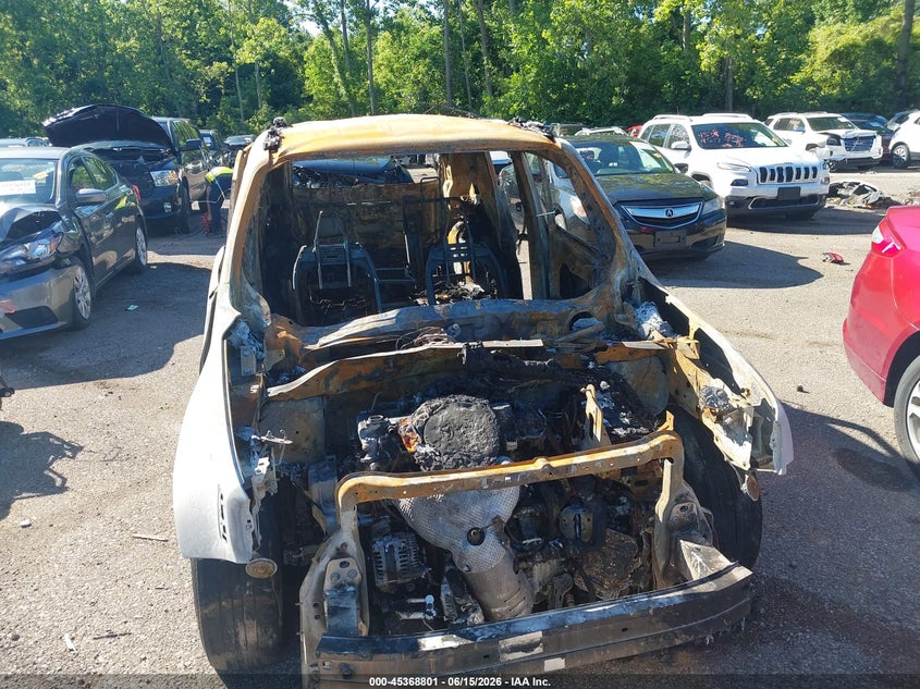 2016 Jeep Renegade VIN ZACCJBDT9GPD28113 IAAI salvage auction — TOTAL BURN, Salvage Title, sold $25 on 2026-07-28 (photo 6)