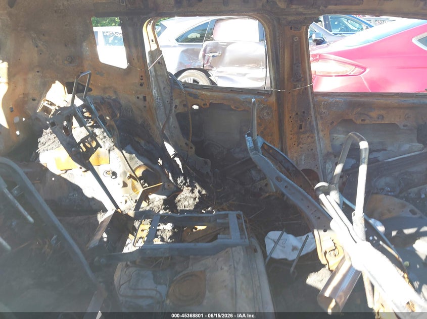 2016 Jeep Renegade VIN ZACCJBDT9GPD28113 IAAI salvage auction — TOTAL BURN, Salvage Title, sold $25 on 2026-07-28 (photo 8)