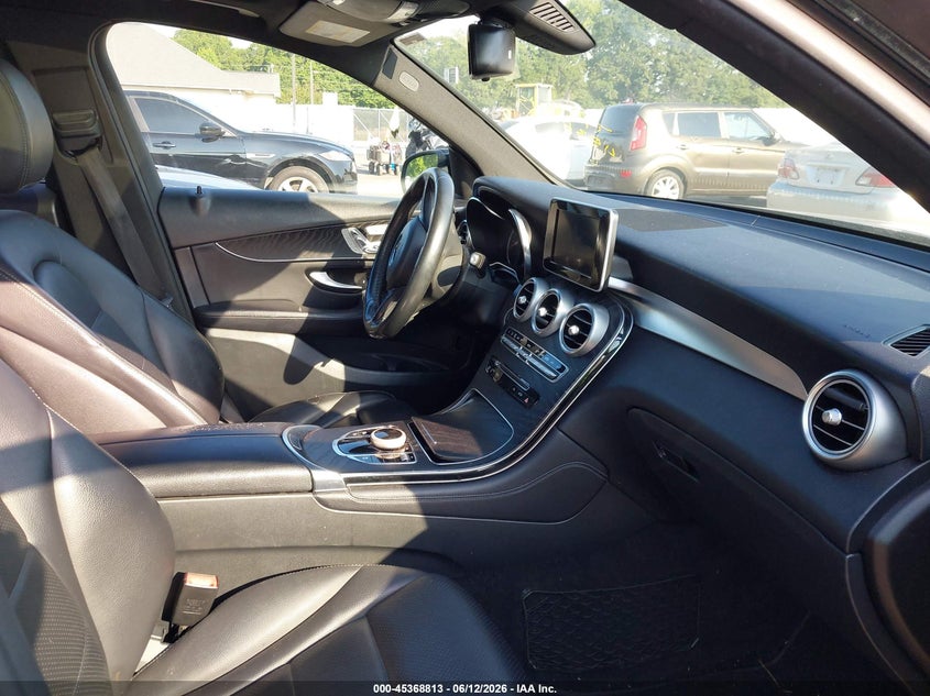 2018 Mercedes-benz Glc class VIN WDC0G4KB0JV111356 IAAI salvage auction — NORMAL WEAR, Repossession Paperwork (Georgia), sold $9,250 on 2026-08-12 (photo 5)