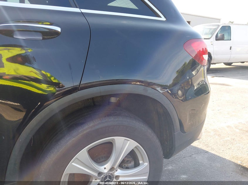 2018 Mercedes-benz Glc class VIN WDC0G4KB0JV111356 IAAI salvage auction — NORMAL WEAR, Repossession Paperwork (Georgia), sold $9,250 on 2026-08-12 (photo 6)