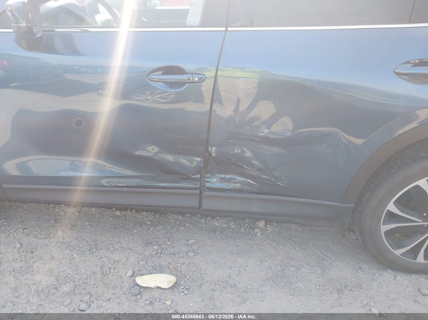 2022 Mazda Cx-5 VIN JM3KFBDM4N1582144 IAAI salvage auction — SIDE, Salvage Title, sold $7,100 on 2026-07-26 (photo 6)