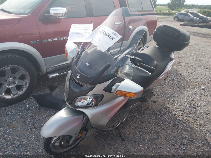 2004 Suzuki An650 VIN JS1CP51AX42100835 IAAI salvage auction — SIDE, Salvage (Pennsylvania), sold $300 on 2026-07-07 (photo 2)
