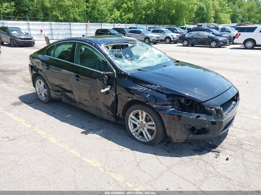 2013 Volvo S60 VIN YV1612FS7D2210630 IAAI salvage auction — FRONT END, Clear (Michigan), sold $400 on 2026-07-13 (photo 1)