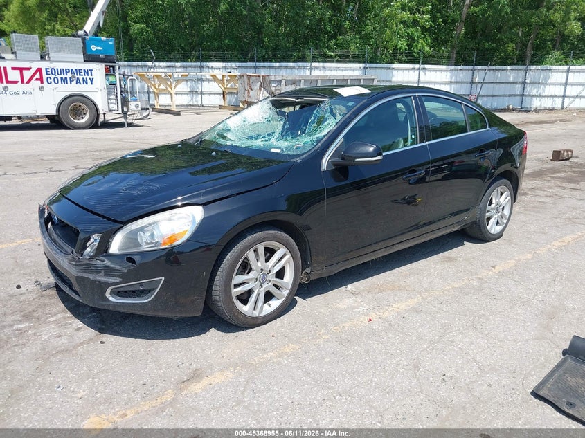 2013 Volvo S60 VIN YV1612FS7D2210630 IAAI salvage auction — FRONT END, Clear (Michigan), sold $400 on 2026-07-13 (photo 2)