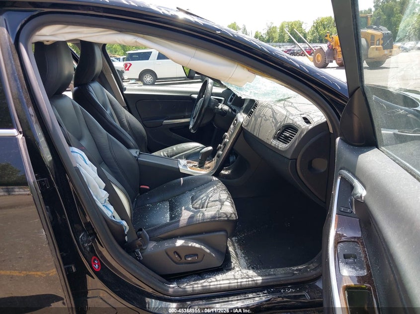 2013 Volvo S60 VIN YV1612FS7D2210630 IAAI salvage auction — FRONT END, Clear (Michigan), sold $400 on 2026-07-13 (photo 5)