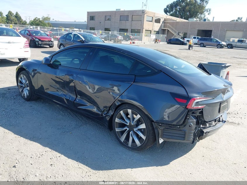2025 Tesla Model 3 VIN 5YJ3E1EB5SF928311 IAAI salvage auction — RIGHT REAR, Salvage Title, sold $3,700 on 2026-07-29 (photo 3)