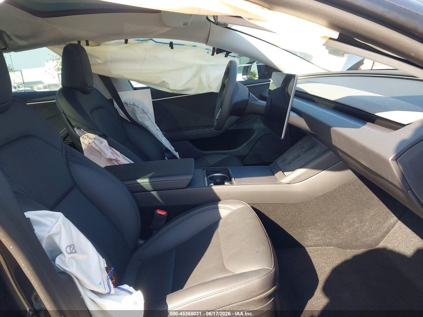 2025 Tesla Model 3 VIN 5YJ3E1EB5SF928311 IAAI salvage auction — RIGHT REAR, Salvage Title, sold $3,700 on 2026-07-29 (photo 5)