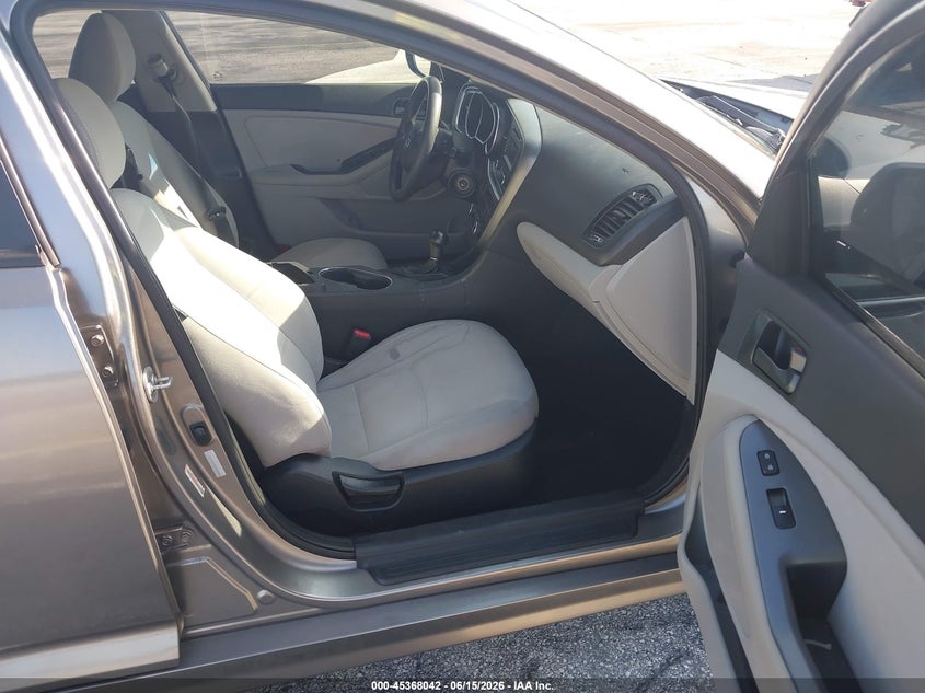 2015 Kia Optima VIN 5XXGM4A74FG508288 IAAI salvage auction — NORMAL WEAR, Clear (Florida), sold $475 on 2026-07-30 (photo 5)