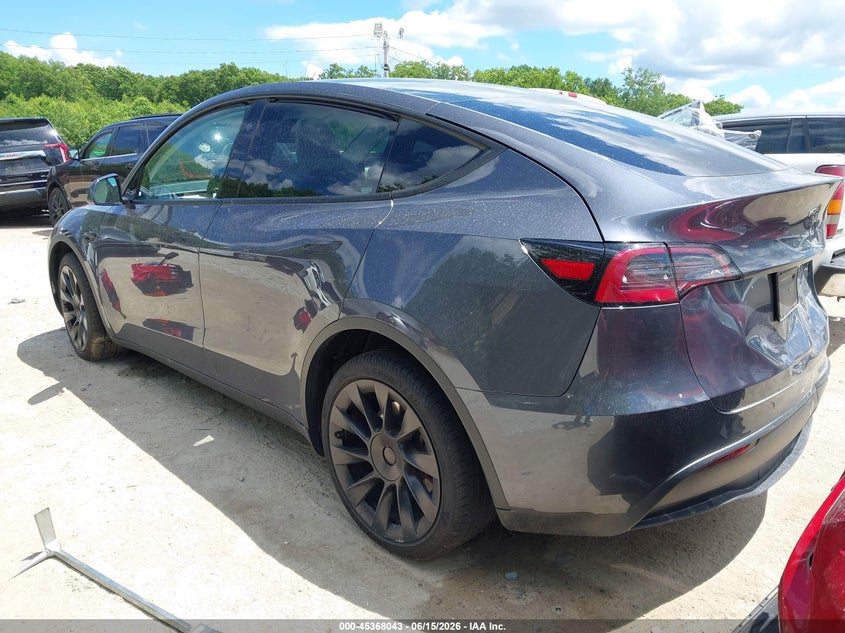 2023 Tesla Model y VIN 7SAYGDEE7PF878310 IAAI salvage auction — REAR END, Salvage Title, sold $10,000 on 2026-07-21 (photo 3)