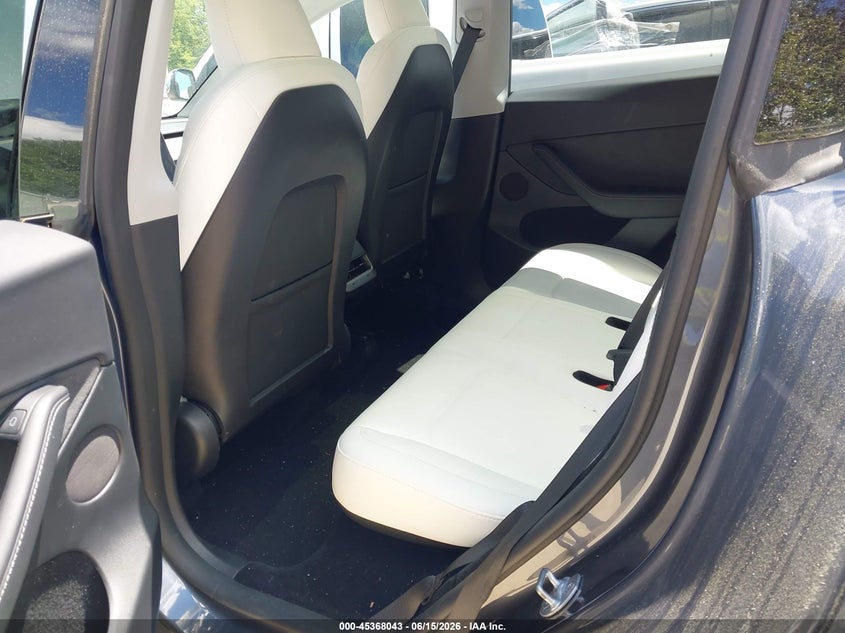 2023 Tesla Model y VIN 7SAYGDEE7PF878310 IAAI salvage auction — REAR END, Salvage Title, sold $10,000 on 2026-07-21 (photo 8)
