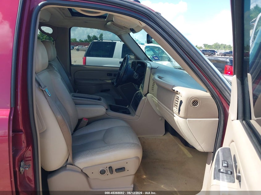 2004 Chevrolet Suburban 1500 VIN 3GNEC16Z84G227745 IAAI salvage auction — FRONT END, Original (Texas), sold $1,450 on 2026-07-08 (photo 5)