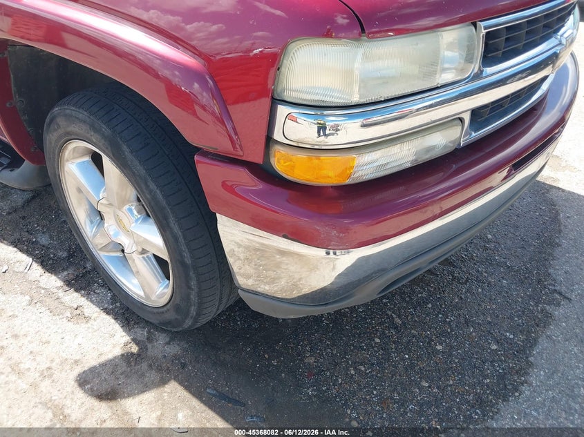 2004 Chevrolet Suburban 1500 VIN 3GNEC16Z84G227745 IAAI salvage auction — FRONT END, Original (Texas), sold $1,450 on 2026-07-08 (photo 6)