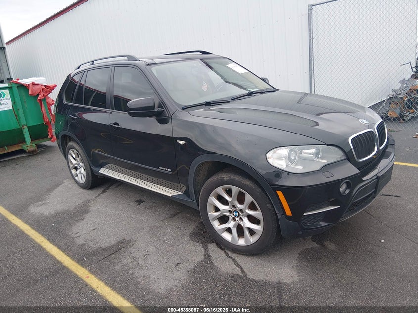 2012 BMW X5 VIN 5UXZV4C57CL985938 IAAI salvage auction — LEFT SIDE, Repossession Paperwork (Georgia), sold $500 on 2026-07-29 (photo 1)