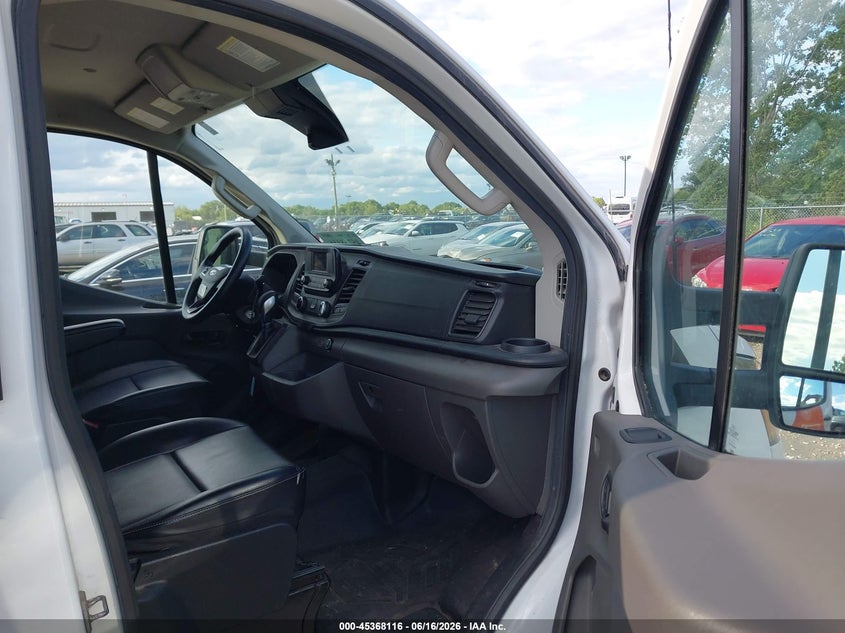 2021 Ford Transit-250 VIN 1FTBR1Y80MKA76374 IAAI salvage auction — RIGHT SIDE, Clear (Illinois), sold $8,350 on 2026-07-14 (photo 5)