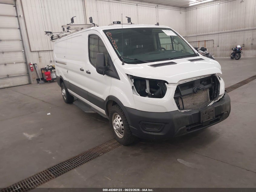 2022 Ford Transit-250 VIN 1FTBR2Y82NKA62189 IAAI salvage auction — FRONT END, Clear (Wisconsin), sold $11,300 on 2026-07-28 (photo 1)