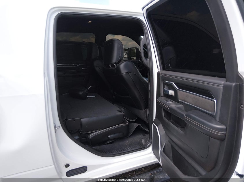 2023 Ram 2500 VIN 3C6UR5NL2PG568965 IAAI salvage auction — RIGHT REAR, Salvage Title, sold $20,100 on 2026-07-21 (photo 8)
