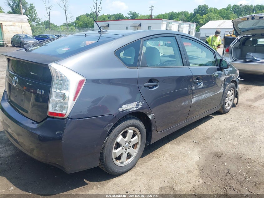 2011 Toyota Prius VIN JTDKN3DU7B0273240 IAAI salvage auction — RIGHT SIDE, Clear (Maryland), sold $500 on 2026-07-07 (photo 4)