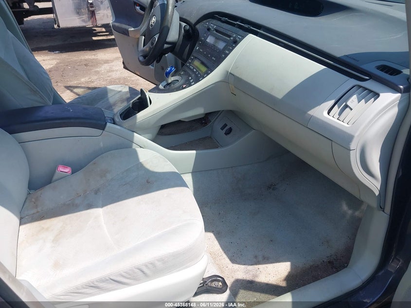2011 Toyota Prius VIN JTDKN3DU7B0273240 IAAI salvage auction — RIGHT SIDE, Clear (Maryland), sold $500 on 2026-07-07 (photo 5)