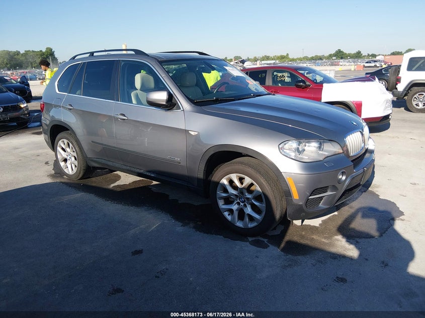 2013 BMW X5 VIN 5UXZV4C51D0B13647 IAAI salvage auction — HAIL, Salvage (Missouri), sold $1,450 on 2026-07-21 (photo 1)