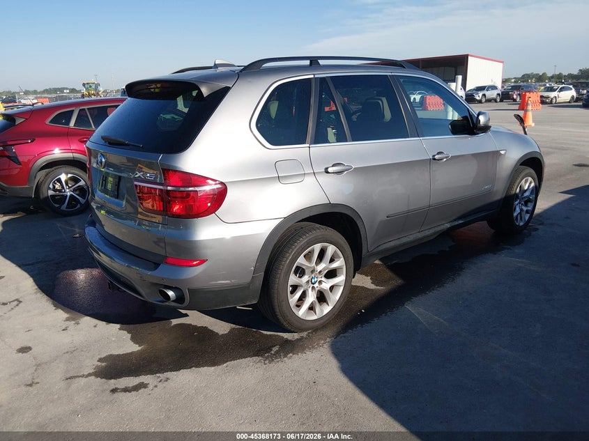 2013 BMW X5 VIN 5UXZV4C51D0B13647 IAAI salvage auction — HAIL, Salvage (Missouri), sold $1,450 on 2026-07-21 (photo 4)