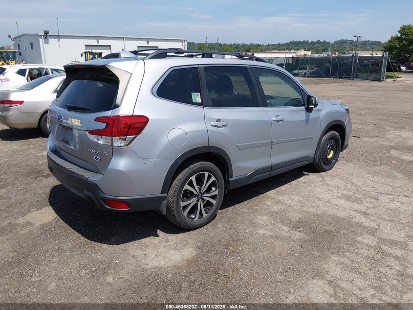 2019 Subaru Forester VIN JF2SKAUC1KH466359 IAAI salvage auction — NORMAL WEAR, Clear (Florida), sold $3,025 on 2026-07-10 (photo 4)