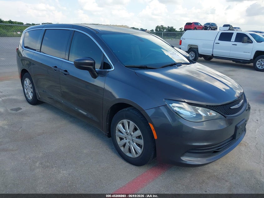 2020 Chrysler Voyager VIN 2C4RC1AGXLR181764 — IAAI salvage auction photo