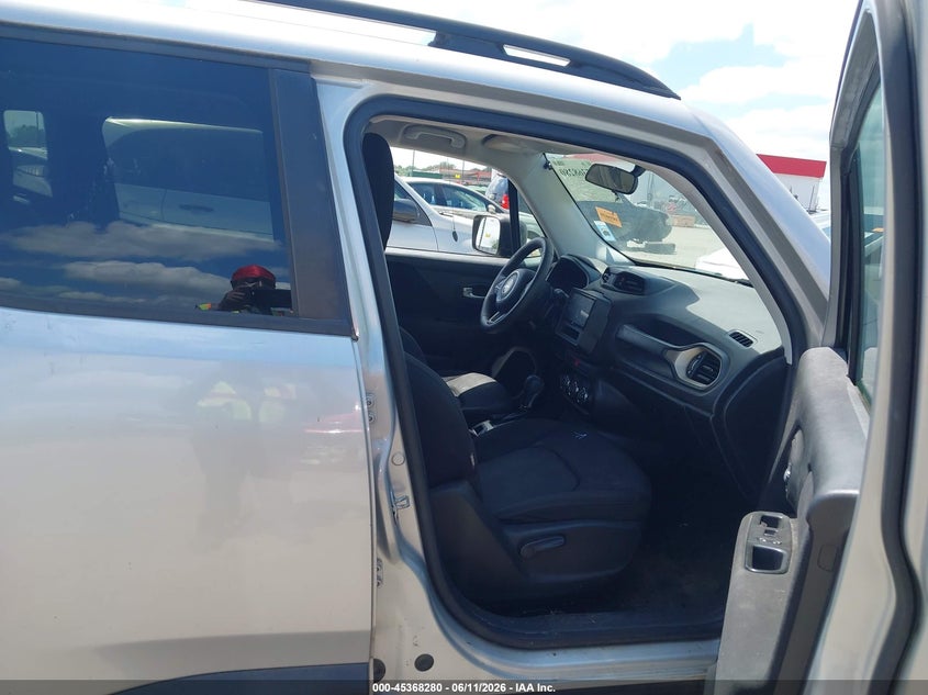 2016 Jeep Renegade VIN ZACCJAATXGPD71678 IAAI salvage auction — NORMAL WEAR, Clear (Arkansas), sold $1,175 on 2026-07-29 (photo 5)