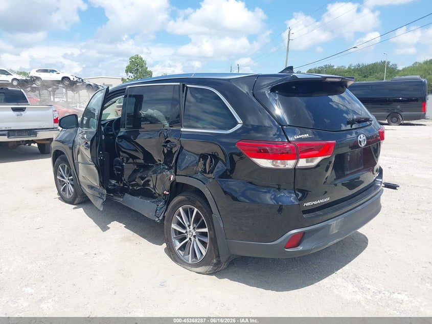 2019 Toyota Highlander VIN 5TDJZRFH0KS702735 IAAI salvage auction — SIDE, Salvage Title, sold $7,600 on 2026-08-22 (photo 3)