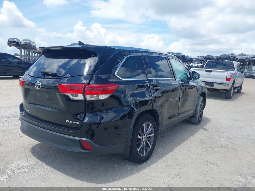 2019 Toyota Highlander VIN 5TDJZRFH0KS702735 IAAI salvage auction — SIDE, Salvage Title, sold $7,600 on 2026-08-22 (photo 4)