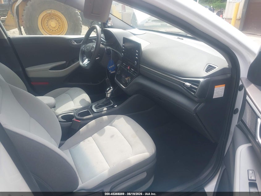 2021 Hyundai Ioniq hybrid VIN KMHC65LC6MU246933 IAAI salvage auction — SIDE, Sf97 (Vermont), sold $4,975 on 2026-07-23 (photo 5)