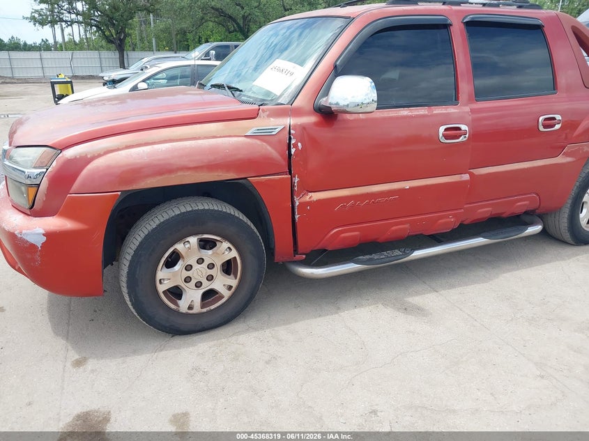 2002 Chevrolet Avalanche VIN 3GNEK13T42G243828 IAAI salvage auction — LEFT FRONT, Clear (Florida), sold $1,500 on 2026-07-19 (photo 6)