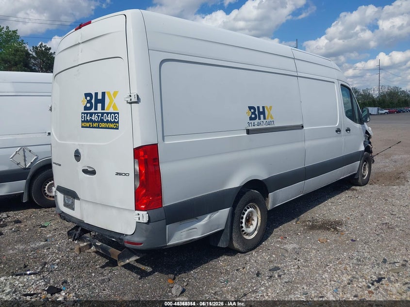 2019 Freightliner Sprinter 2500 VIN WDRPF1CD5KT007299 IAAI salvage auction — FRONT & REAR, Clear (Texas), sold $4,100 on 2026-07-08 (photo 4)