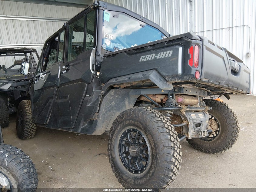 2022 Can-am/ brp Traxter VIN 3JBUUAX45NK003323 IAAI salvage auction — SIDE, Salvage Title, sold $6,950 on 2026-09-02 (photo 3)