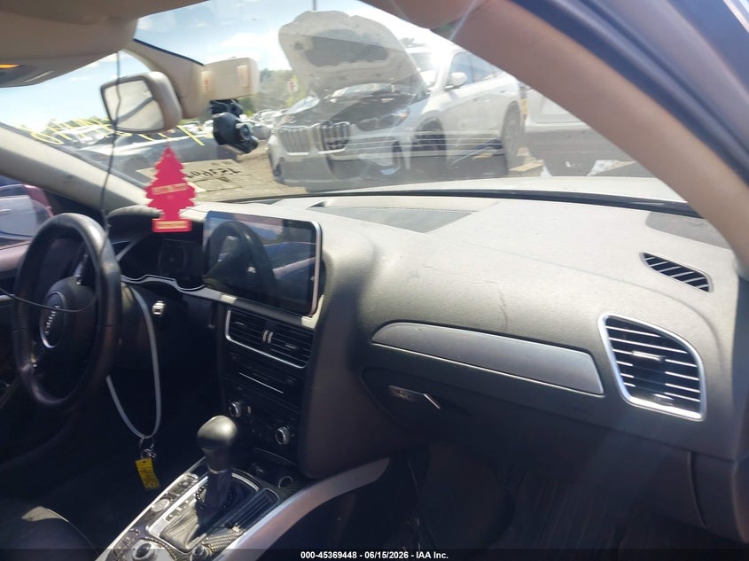 2016 Audi A4 VIN WAUAFAFL3GN003558 IAAI salvage auction — NORMAL WEAR, Clear (New York), sold $475 on 2026-07-14 (photo 5)