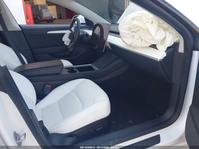2022 Tesla Model 3 VIN 5YJ3E1EA5NF329727 IAAI salvage auction — FRONT END, Certificate Of Destruction (Florida), sold $2,350 on 2026-07-18 (photo 5)