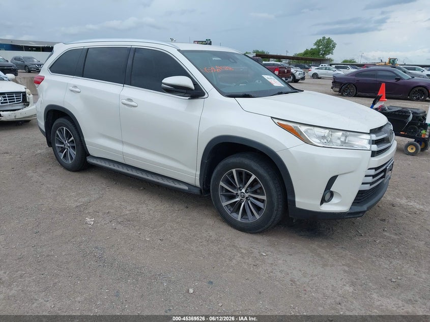 2017 Toyota Highlander VIN 5TDKZRFH7HS520155 IAAI salvage auction — HAIL, Original (Texas), sold $10,275 on 2026-07-15 (photo 1)