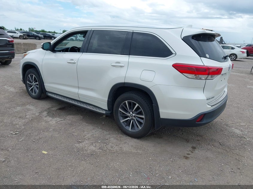2017 Toyota Highlander VIN 5TDKZRFH7HS520155 IAAI salvage auction — HAIL, Original (Texas), sold $10,275 on 2026-07-15 (photo 3)