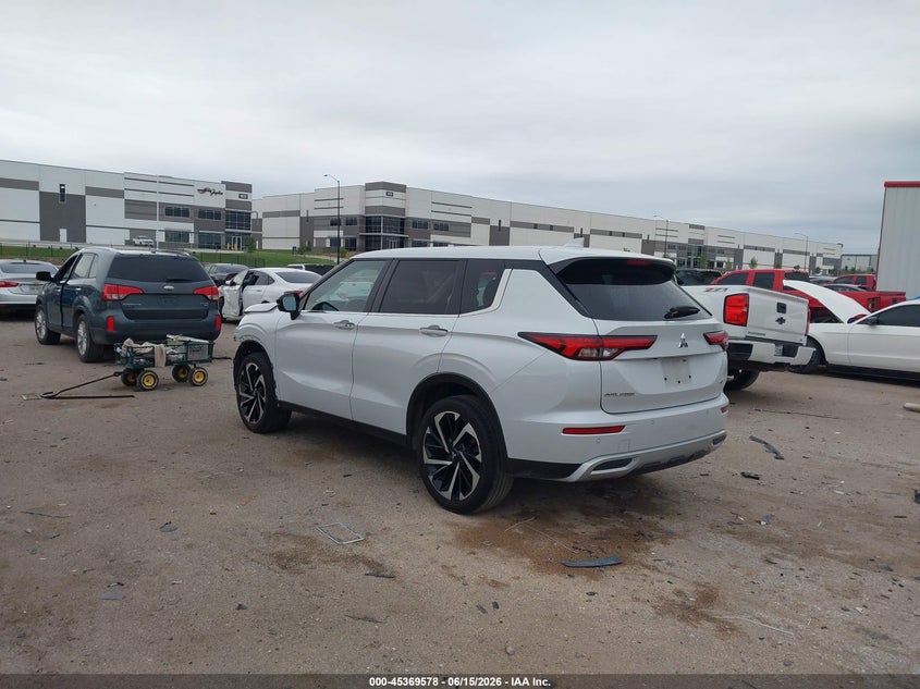 2024 Mitsubishi Outlander VIN JA4J3VA83RZ041500 IAAI salvage auction — FRONT END, Salvage (Texas), sold $3,550 on 2026-07-28 (photo 3)
