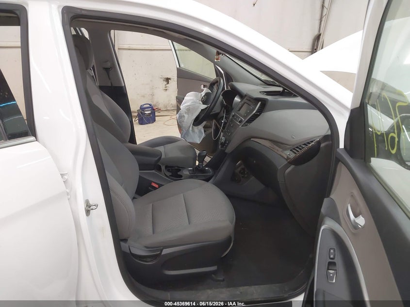 2018 Hyundai Santa fe VIN 5XYZT3LB0JG532857 IAAI salvage auction — FRONT END, Salvage Title, sold $1,250 on 2026-07-24 (photo 5)