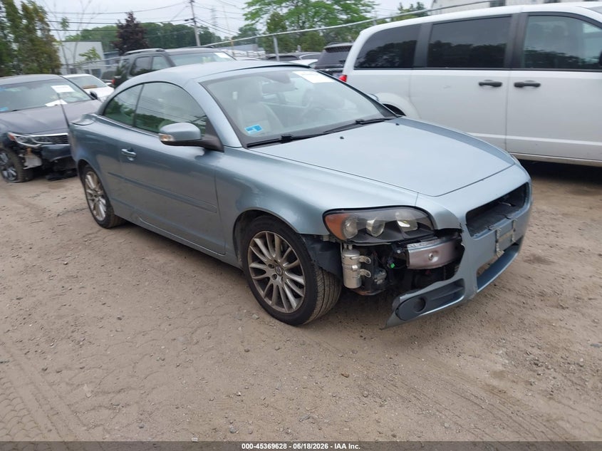 2009 Volvo C70 VIN YV1MC67209J075415 IAAI salvage auction — FRONT END, Salvage (Rhode Island), sold $25 on 2026-07-28 (photo 1)
