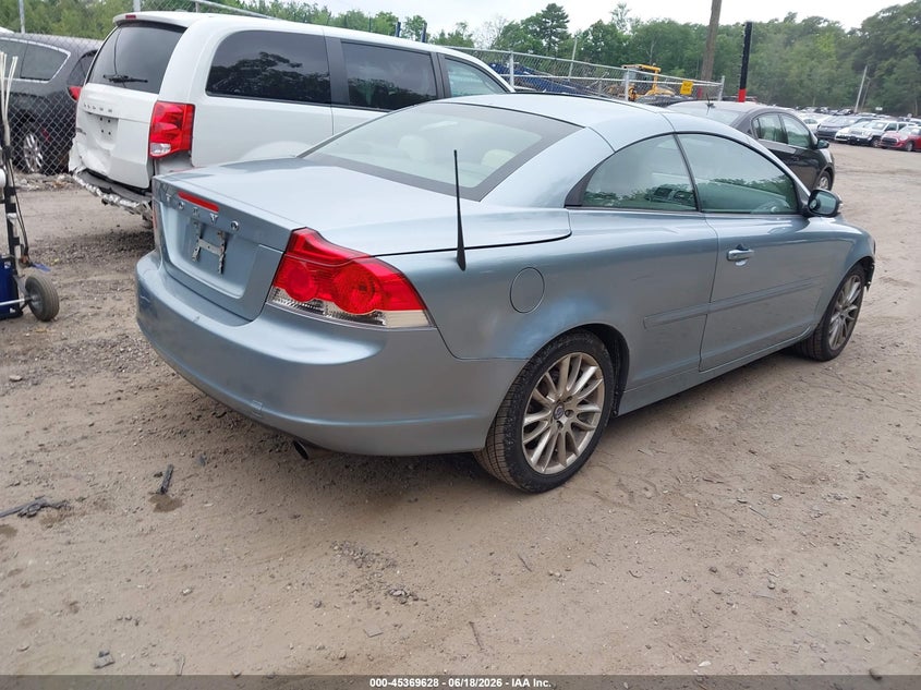 2009 Volvo C70 VIN YV1MC67209J075415 IAAI salvage auction — FRONT END, Salvage (Rhode Island), sold $25 on 2026-07-28 (photo 4)