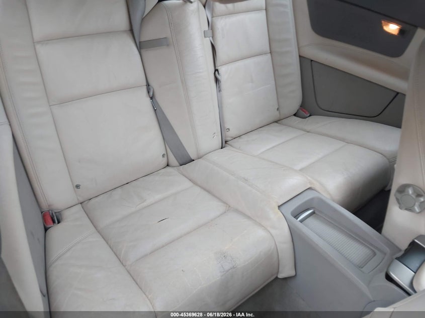 2009 Volvo C70 VIN YV1MC67209J075415 IAAI salvage auction — FRONT END, Salvage (Rhode Island), sold $25 on 2026-07-28 (photo 8)