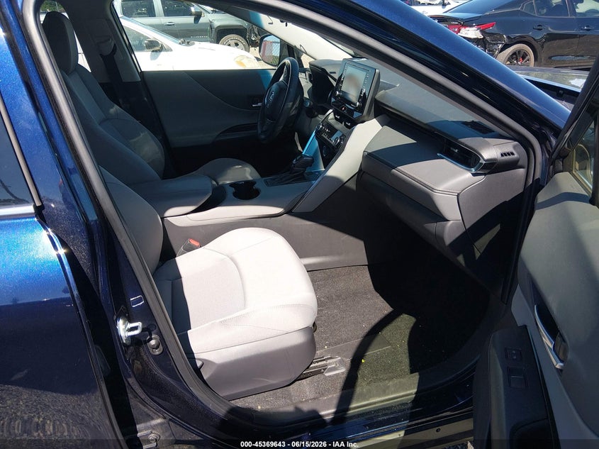 2021 Toyota Venza VIN JTEAAAAH3MJ026468 IAAI salvage auction — RIGHT SIDE, Salvage - 75% Or Less (Maryland), sold $11,100 on 2026-07-13 (photo 5)