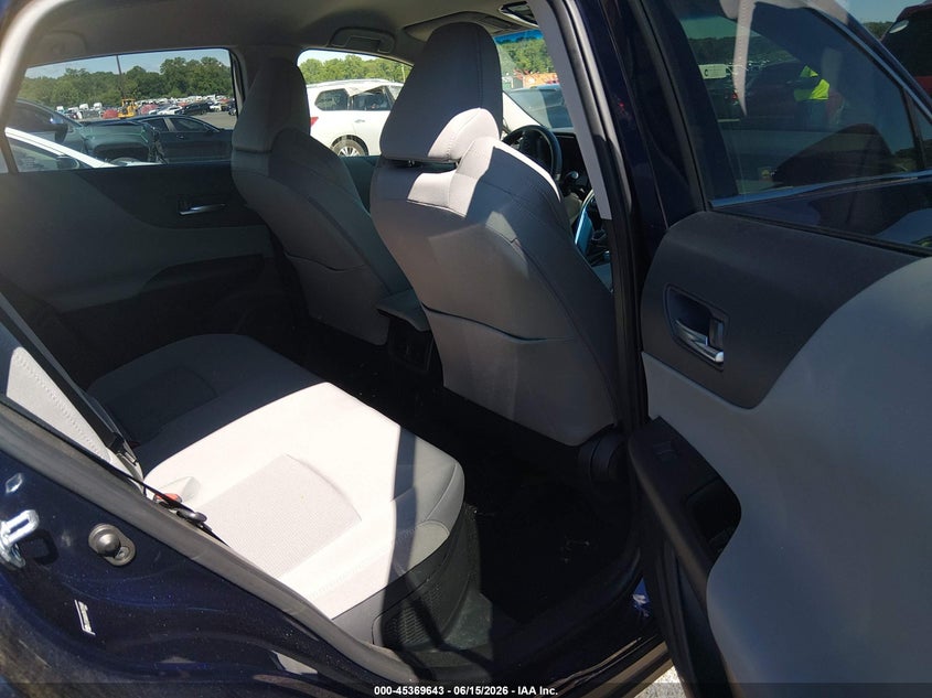 2021 Toyota Venza VIN JTEAAAAH3MJ026468 IAAI salvage auction — RIGHT SIDE, Salvage - 75% Or Less (Maryland), sold $11,100 on 2026-07-13 (photo 8)