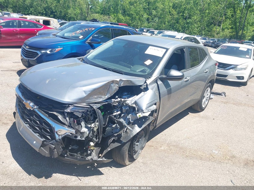 2025 Chevrolet Trax VIN KL77LFEP7SC129768 IAAI salvage auction — LEFT FRONT, Salvage (Ohio), sold $3,250 on 2026-07-28 (photo 2)