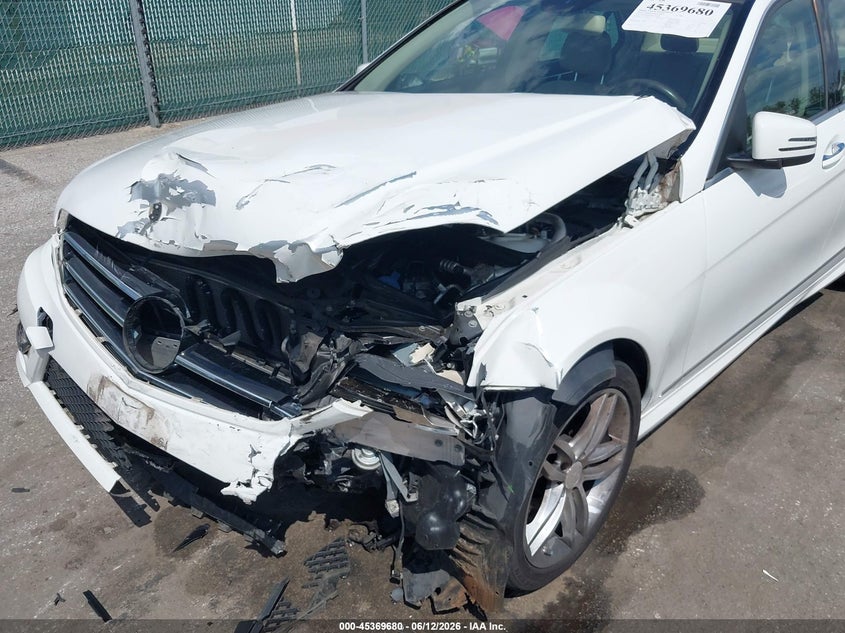 2014 Mercedes-benz C-klasse VIN WDDGF8AB6EG250780 IAAI salvage auction — FRONT END, Salvage - Greater Than 75% (Maryland), sold $700 on 2026-07-11 (photo 6)
