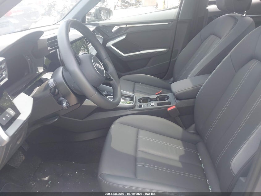 2025 Audi A3 VIN WAUGUDGY7SA126405 IAAI salvage auction — RIGHT SIDE, Salvage (Pennsylvania), sold $25 on 2026-07-24 (photo 5)