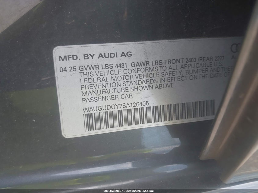 2025 Audi A3 VIN WAUGUDGY7SA126405 IAAI salvage auction — RIGHT SIDE, Salvage (Pennsylvania), sold $25 on 2026-07-24 (photo 9)